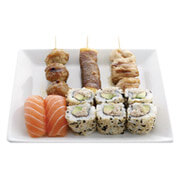  restaurant japonais,Makis, sushis, sashimis Soupe miso Salade de chou Brochettes Raviolis